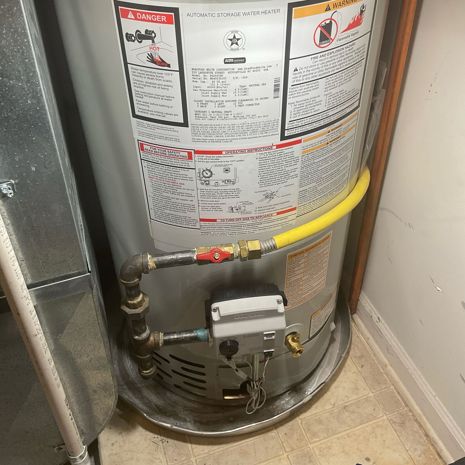 Gas water heater controls and connection detail